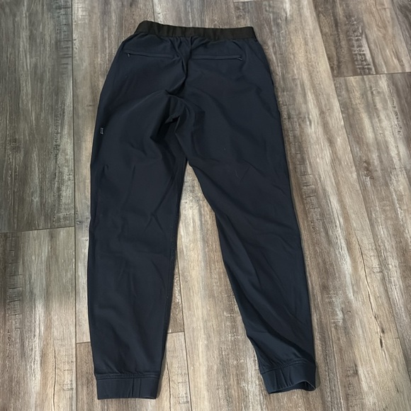 Kit and Ace Navy Navigator Commute Jogger Pants size 30 - Picture 5 of 7